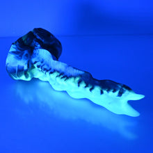 Load image into Gallery viewer, V2MBY71 Snark's Maw Small 0050 UV GITD
