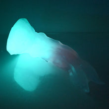 Load image into Gallery viewer, V4TBY98 Snark's Maw Large NC 0031 UV GITD