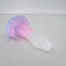 Load image into Gallery viewer, S2TBY27 Snark Small NC 0031 UV GITD