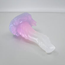 Load image into Gallery viewer, S2TBY27 Snark Small NC 0031 UV GITD