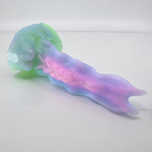 Load image into Gallery viewer, V2SCB25 Snark's Maw Small 0030 UV