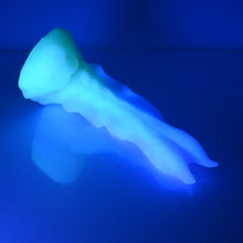 Load image into Gallery viewer, V2SCB25 Snark's Maw Small 0030 UV