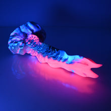 Load image into Gallery viewer, V2SCB26 Snark's Maw Small 0030 UV GITD