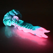 Load image into Gallery viewer, V2SCB26 Snark's Maw Small 0030 UV GITD