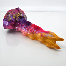 Load image into Gallery viewer, V2MCB30 Snark's Maw Small 0050 UV