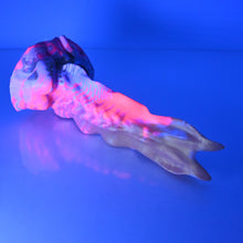 Load image into Gallery viewer, V2MCB30 Snark's Maw Small 0050 UV