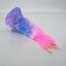 Load image into Gallery viewer, V2TCB34 Snark's Maw Small NC 0031 UV
