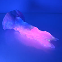 Load image into Gallery viewer, V2TCB34 Snark's Maw Small NC 0031 UV