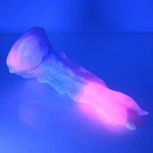 Load image into Gallery viewer, V2TCB34 Snark's Maw Small NC 0031 UV