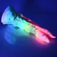 Load image into Gallery viewer, V3SCB38 Snark's Maw Medium 0030 UV GITD