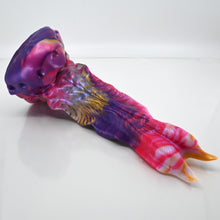 Load image into Gallery viewer, V3MCB40 Snark's Maw Medium 0050 UV