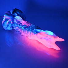Load image into Gallery viewer, V3SCB42 Snark's Maw Medium 0030 UV GITD