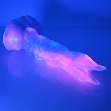 Load image into Gallery viewer, V3TCB47 Snark's Maw Medium NC 0031 UV