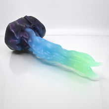Load image into Gallery viewer, V4NCB58 Snark's Maw Large NC 0045 UV