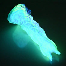 Load image into Gallery viewer, V2MBC32 Snark's Maw Small Medium UV GITD