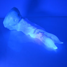 Load image into Gallery viewer, V3TCC98 Snark's Maw Medium NC 0031 UV