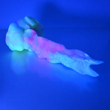 Load image into Gallery viewer, V3TCC96 Snark's Maw Medium NC 0031 UV