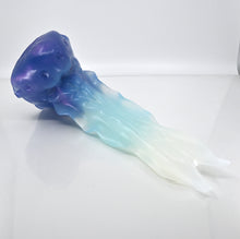 Load image into Gallery viewer, V4NCD06 Snark's Maw Large NC 0045 UV