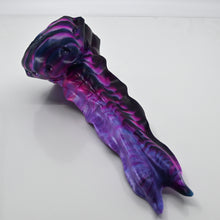 Load image into Gallery viewer, V2SBD33 Snark's Maw Small Soft UV GITD