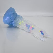 Load image into Gallery viewer, V3TCE46 Snark's Maw Medium NC 0031 UV GITD