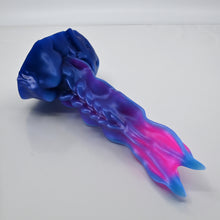Load image into Gallery viewer, V2MBE28 Snark's Maw Small Medium UV