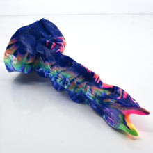 Load image into Gallery viewer, V2SBF18 Snark's Maw Small Soft UV GITD