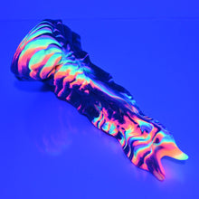 Load image into Gallery viewer, V2SBF18 Snark's Maw Small Soft UV GITD