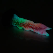 Load image into Gallery viewer, V2SCF94 Snark's Maw Small 0030 UV GITD