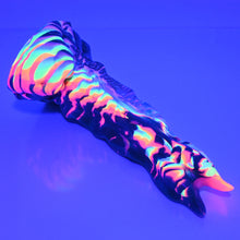 Load image into Gallery viewer, V2SBH39 Snark's Maw Soft UV GITD