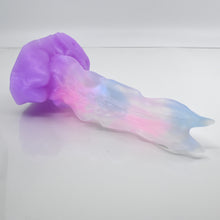 Load image into Gallery viewer, V2TCJ98 Snark's Maw Small NC 0031 UV
