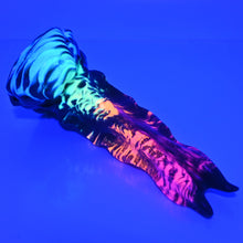 Load image into Gallery viewer, V2MBJ47 Snark's Maw Small Medium UV GITD