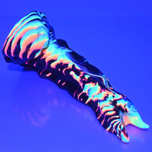 Load image into Gallery viewer, V2SBK68 Snark's Maw Small 0030 UV GITD *FLOP*