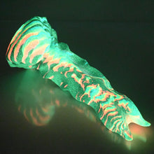 Load image into Gallery viewer, V2SBK68 Snark's Maw Small 0030 UV GITD *FLOP*