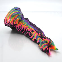Load image into Gallery viewer, V2SBK67 Snark's Maw Small 0030 UV GITD