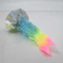 Load image into Gallery viewer, V2XBK64 Snark's Maw Small 0020 UV GITD