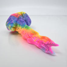 Load image into Gallery viewer, V2SBK61 Snark's Maw Small 0030 UV GITD