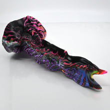 Load image into Gallery viewer, V3SBK80 Snark's Maw Medium 0030 UV GITD