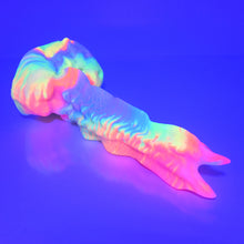 Load image into Gallery viewer, V3SBK74 Snark's Maw Medium 0030 UV GITD