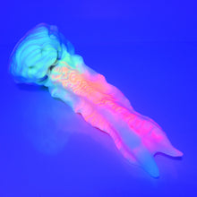 Load image into Gallery viewer, V3MBK70 Snark's Maw Medium 0050 UV GITD