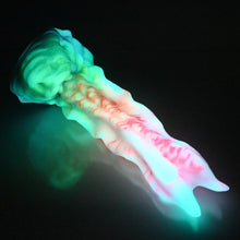 Load image into Gallery viewer, V3MBK70 Snark's Maw Medium 0050 UV GITD