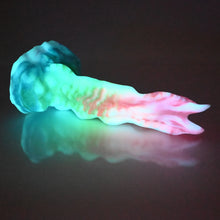 Load image into Gallery viewer, V3SCL41 Snark's Maw Medium 0030 UV GITD