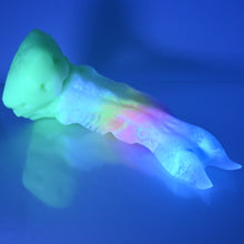 Load image into Gallery viewer, V4TCL51 Snark's Maw Large NC 0031 UV