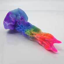 Load image into Gallery viewer, V2SBK94 Snark's Maw Small 0030 UV GITD