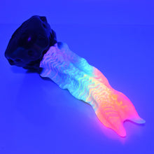 Load image into Gallery viewer, V2SBK91 Snark's Maw Small 0030 UV GITD
