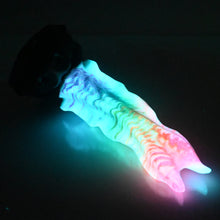 Load image into Gallery viewer, V2SBK91 Snark's Maw Small 0030 UV GITD