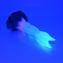 Load image into Gallery viewer, V2SBM06 Snark's Maw Small 0030 UV GITD