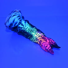 Load image into Gallery viewer, V2MBM05 Snark's Maw Small 0050 UV GITD