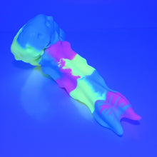 Load image into Gallery viewer, V2MBM03 Snark's Maw Small 0050 UV GITD