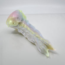 Load image into Gallery viewer, V2MBL98 Snark's Maw Small 0050 UV