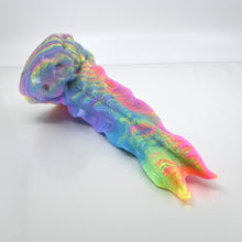 Load image into Gallery viewer, V3SBM17 Snark's Maw Medium 0030 UV GITD